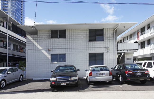 712 Alder St in Honolulu, HI - Building Photo - Building Photo