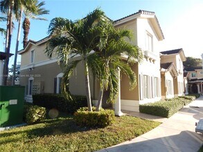 8810 W Flagler St in Miami, FL - Building Photo - Building Photo