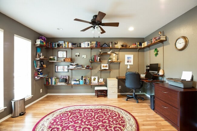 8801 Dawnridge Cir in Austin, TX - Building Photo - Building Photo