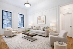 664 W 163rd St, Unit 3 in New York, NY - Building Photo