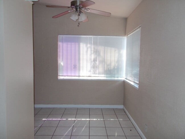 2407-2407 S 15th St in Las Vegas, NV - Building Photo - Building Photo
