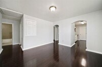 2423 Lucas St photo'