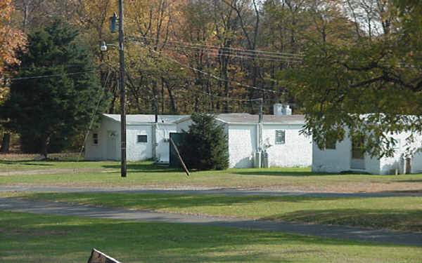 240 Cedarville Rd in Hightstown, NJ - Building Photo