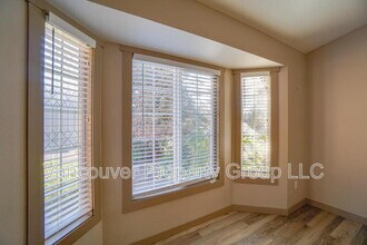 1906 NE 151st Cir in Vancouver, WA - Building Photo - Building Photo