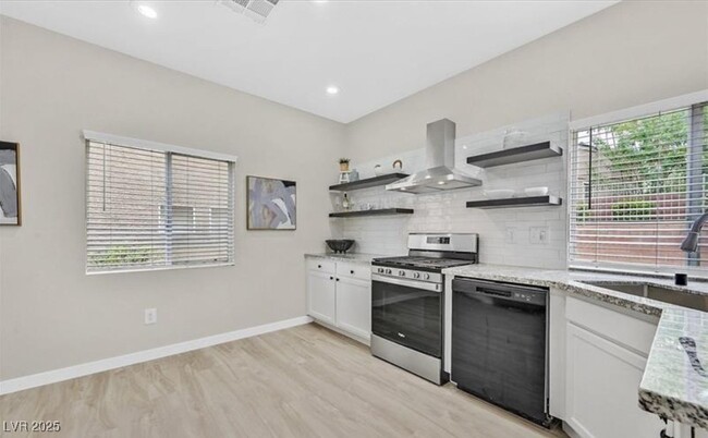 property at 657 Chase Tree St