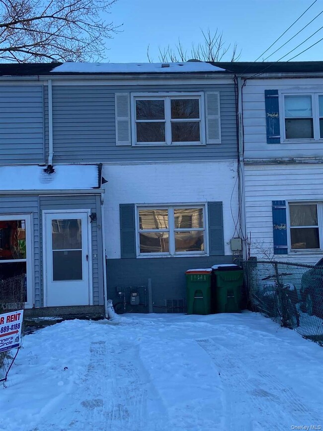 property at 9 N Gilmore Blvd