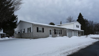 Northway Eleven Communities in Ballston Lake, NY - Foto de edificio - Building Photo