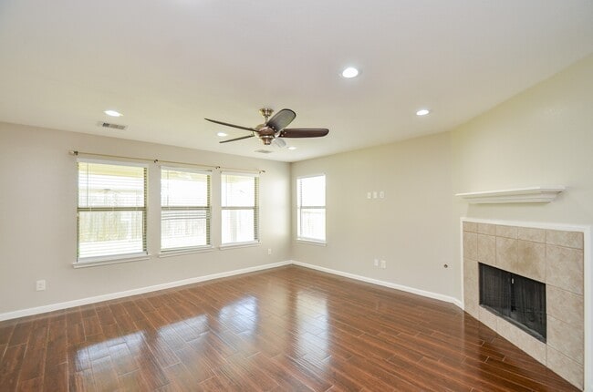 9518 Prairie Dale Ct