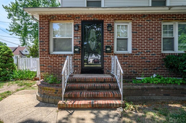 405 Main St in Keansburg, NJ - Foto de edificio - Building Photo