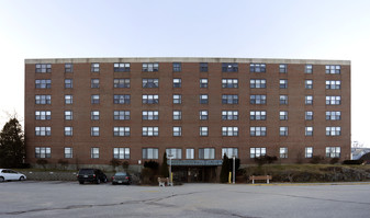 Ledgewood Apartments in Biddeford, ME - Building Photo
