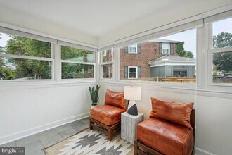 304 S Glebe Rd in Arlington, VA - Foto de edificio - Building Photo