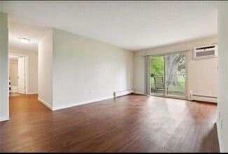 935 11th Ave S, Unit 3 in Hopkins, MN - Foto de edificio - Building Photo