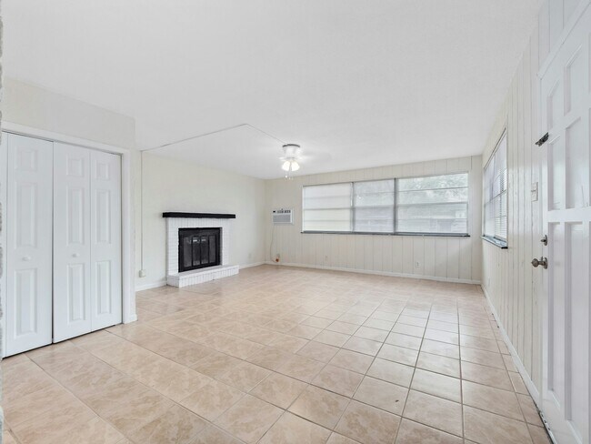 1008 Meadows Ave-Unit -B in Orlando, FL - Building Photo - Building Photo