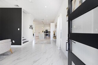 8414 Cannon St in Houston, TX - Foto de edificio - Building Photo