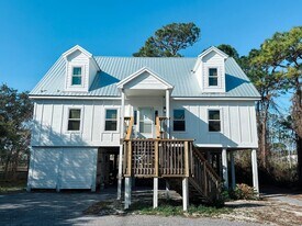 331 Robert Ellis St in Santa Rosa Beach, FL - Building Photo