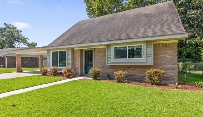 516 Camellia Dr in Lafayette, LA - Building Photo - Building Photo