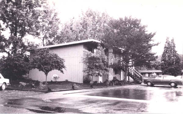 Evergreen Apartments in Milwaukie, OR - Building Photo