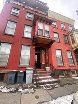 2156 5th Ave in Troy, NY - Building Photo