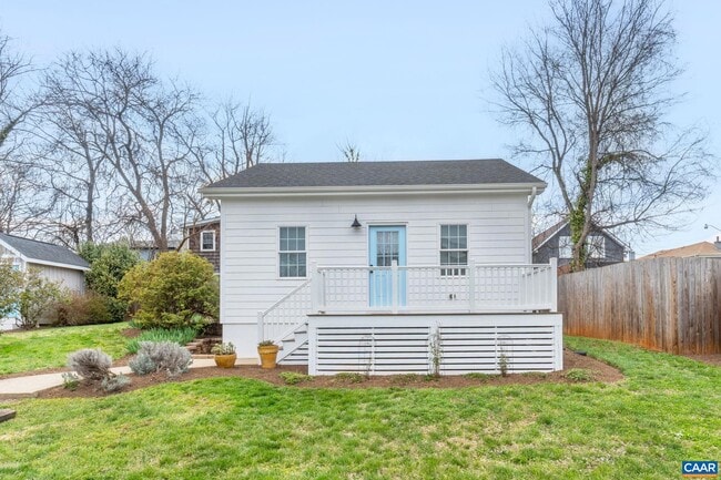 207 Douglas Ave in Charlottesville, VA - Building Photo - Building Photo