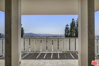 4455 Los Feliz Blvd in Los Angeles, CA - Building Photo - Building Photo