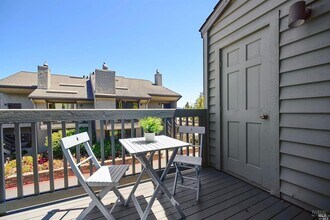27 W Harbor Dr in Sausalito, CA - Building Photo - Building Photo