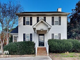 2024 Julian Ln in Clayton, NC - Building Photo