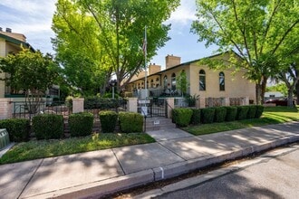325 S 200 E in Saint George, UT - Building Photo - Building Photo