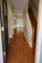 2247 Parkin Rd in Jacksonville, FL - Foto de edificio - Building Photo