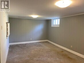 11 Hutton Ave in Toronto, ON - Building Photo - Building Photo