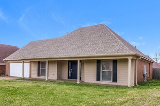 9261 Chimneyrock Blvd. in Cordova, TN - Building Photo - Building Photo