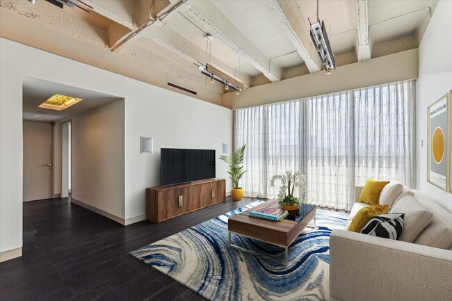 property at 3614 Montrose Blvd