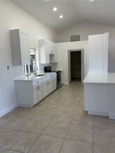 2602 SW 32nd St in Cape Coral, FL - Building Photo - Building Photo