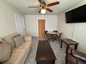 608 Alicia Dr in El Paso, TX - Building Photo - Building Photo