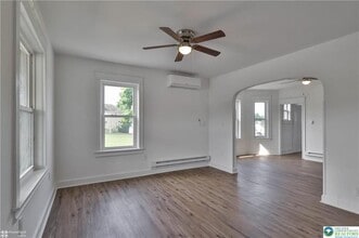 1660 Main St in Hellertown, PA - Building Photo - Building Photo