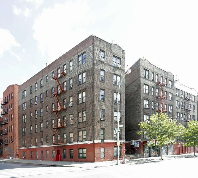 1015 Leggett Ave in Bronx, NY - Building Photo