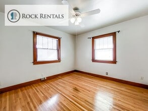427 N Plum St in Hutchinson, KS - Building Photo - Building Photo