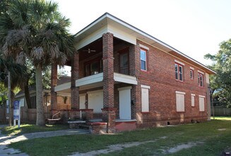 2244 Park St in Jacksonville, FL - Foto de edificio - Building Photo