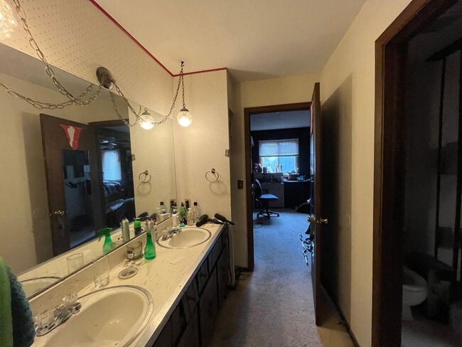 608 Louise Ln in Fort Collins, CO - Building Photo - Building Photo