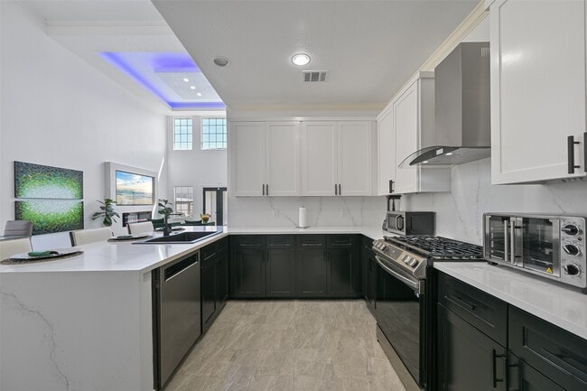 2007 Que Manor Dr