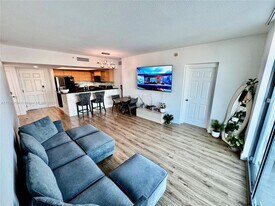 140 S Dixie Hwy in Hollywood, FL - Building Photo