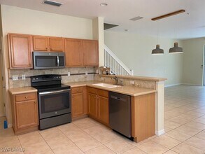 16162 Ravina Way in Naples, FL - Foto de edificio - Building Photo