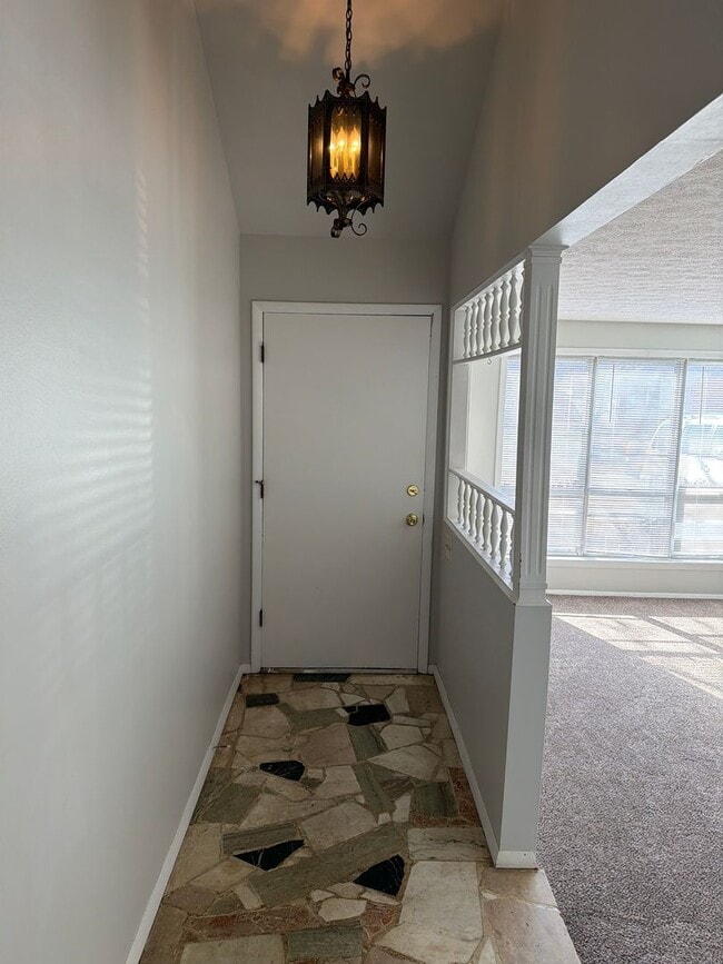 1321 E Gretna St in Springfield, MO - Building Photo - Building Photo