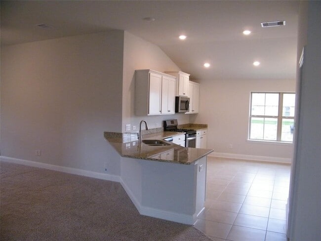 property at 5315 New Iberia Ln