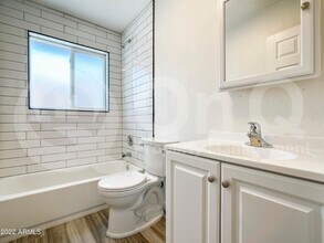 2109 W Hayward Ave in Phoenix, AZ - Building Photo - Building Photo