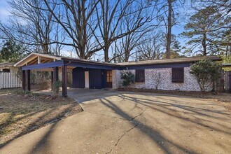 1206 Arlington St in Clinton, MS - Building Photo - Building Photo