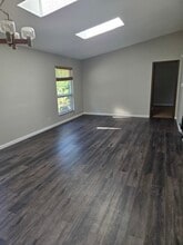 4480 Shorewood Ct in Hoffman Estates, IL - Building Photo - Building Photo