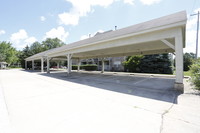 Ginger Creek by Royse + Brinkmeyer in Champaign, IL - Foto de edificio - Building Photo