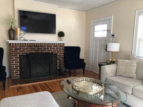 124 Fisher Ave in Eastchester, NY - Building Photo - Building Photo