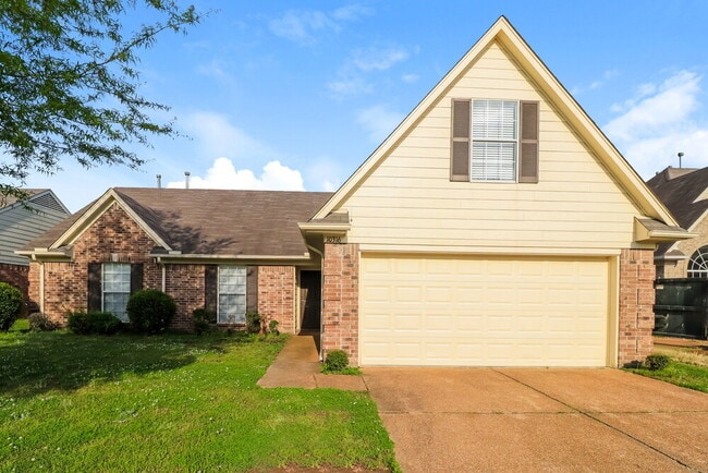 property at 10316 Cottage Oaks Dr