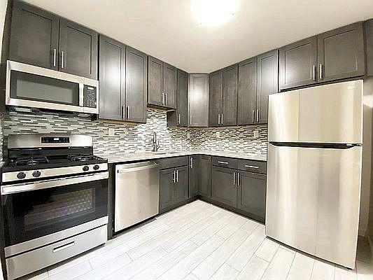 property at 3225 Johnson Ave